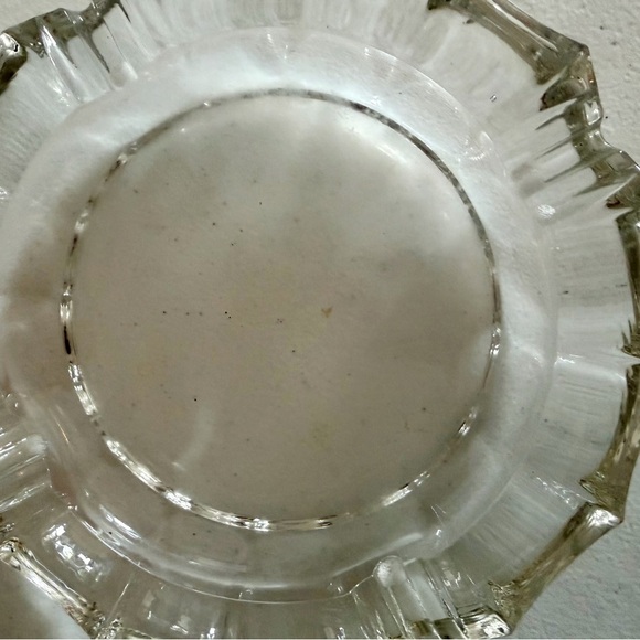 Vintage Heavy Clear Cut Glass Ashtray - MCM Scalloped Edge Decor - Picture 8 of 9